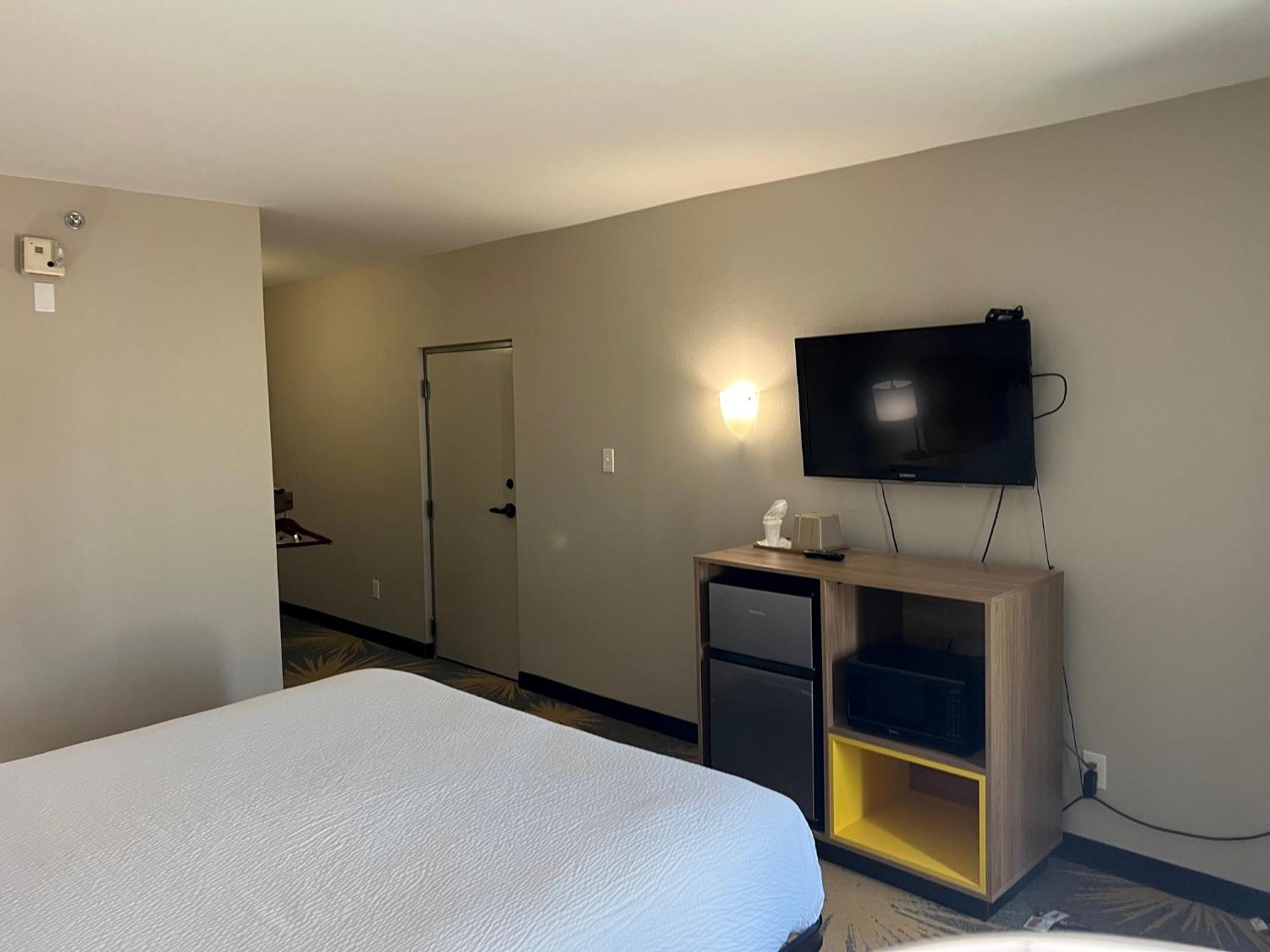 Days Inn By Wyndham Laplace- New Orleans Exterior foto
